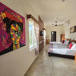 https://casa-frida.allrivieramayahotels.com